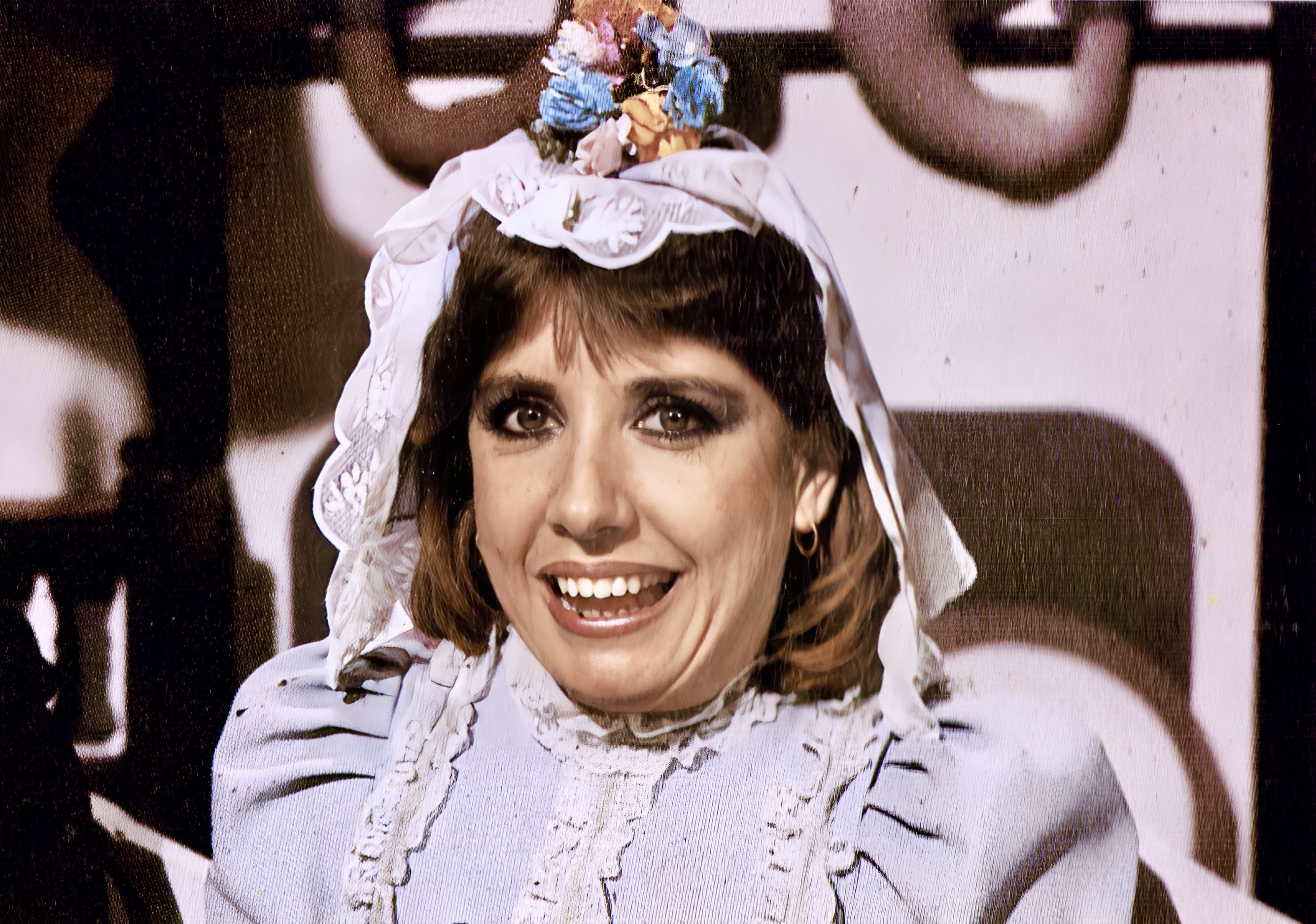 Fernanda Hurtado (“Mari Puri”) - «Un, dos, tres...» (1985)