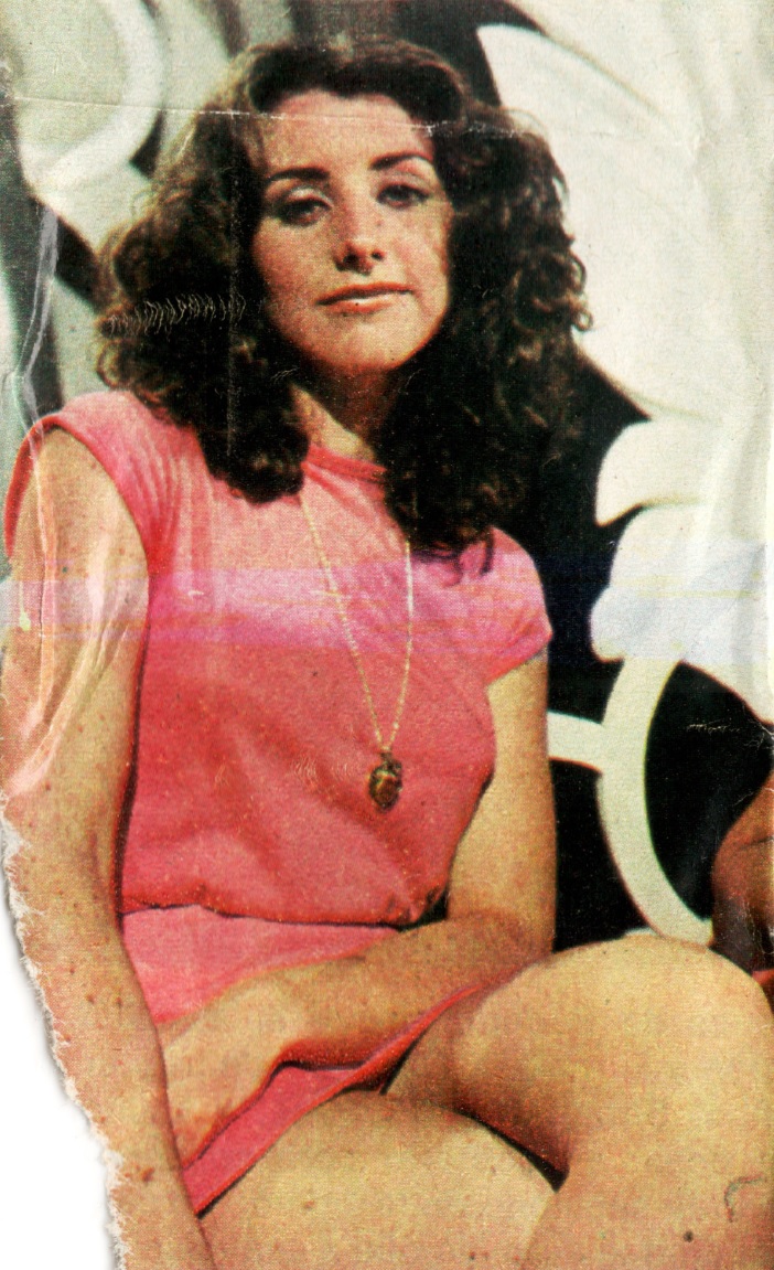 Elena Escobar - «Un, dos, tres...» (1982)