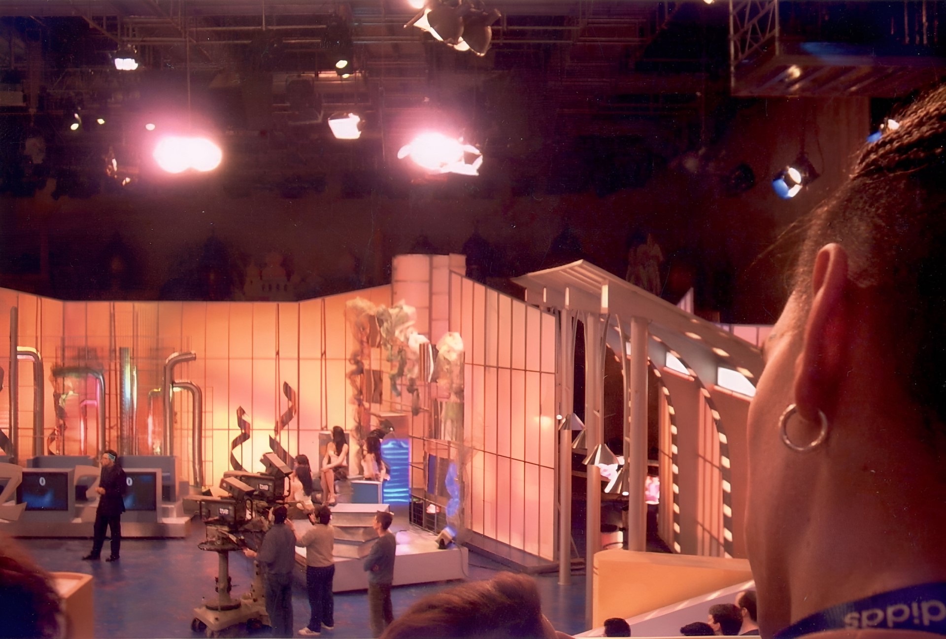 «Un, dos, tres... ¡a leer esta vez!» - 2004