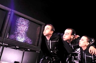 «Un, dos, tres... ¡a leer esta vez!» - 2004